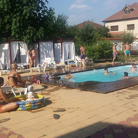 Casa Alba Hotel Ramnicu Valcea Luaran gambar