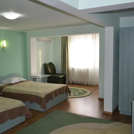 Casa Alba Hotel Ramnicu Valcea Luaran gambar