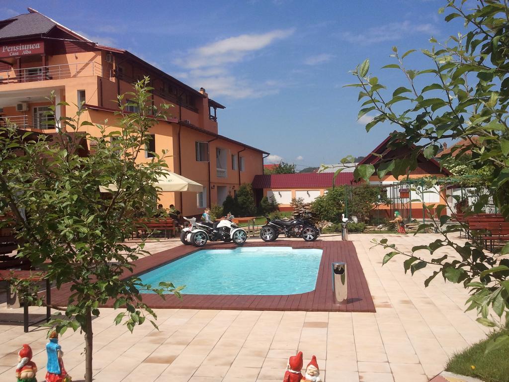 Casa Alba Hotel Ramnicu Valcea Luaran gambar