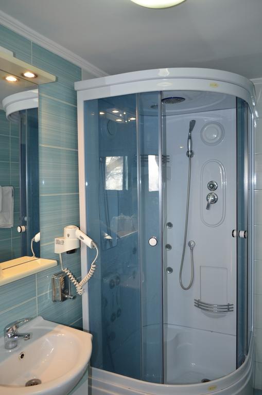 Casa Alba Hotel Ramnicu Valcea Luaran gambar