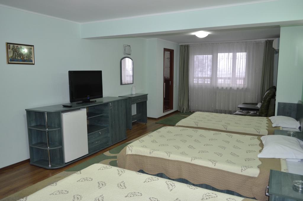 Casa Alba Hotel Ramnicu Valcea Luaran gambar