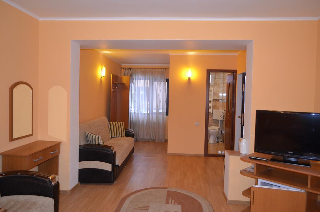 Casa Alba Hotel Ramnicu Valcea Luaran gambar