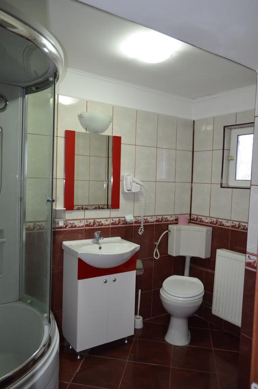 Casa Alba Hotel Ramnicu Valcea Luaran gambar