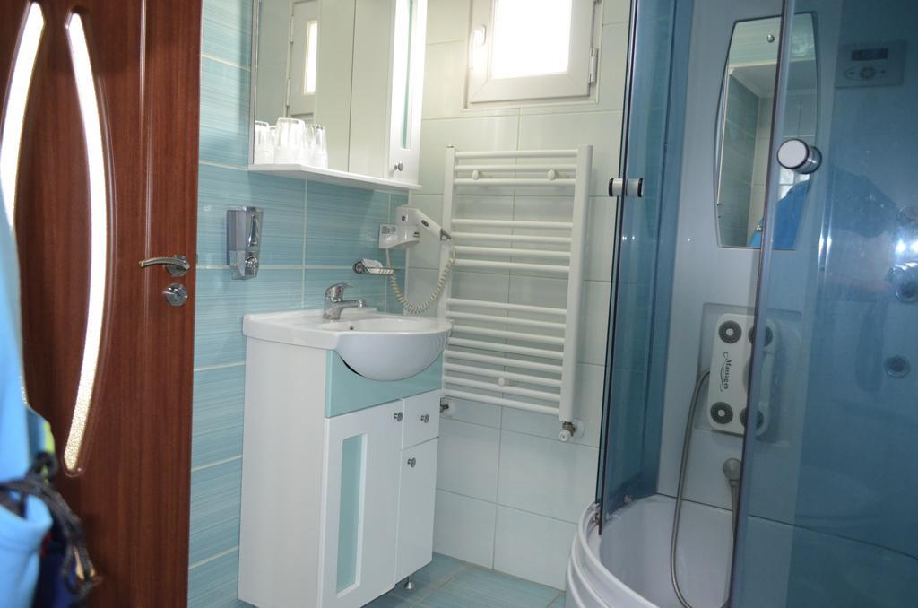 Casa Alba Hotel Ramnicu Valcea Luaran gambar