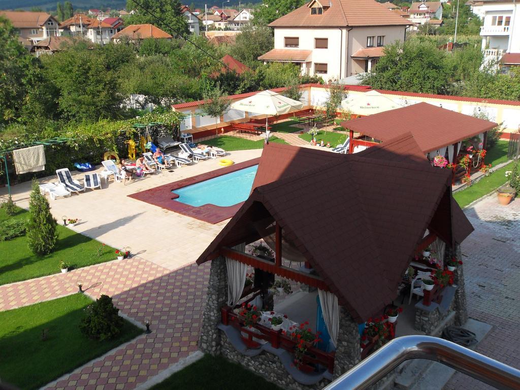 Casa Alba Hotel Ramnicu Valcea Luaran gambar