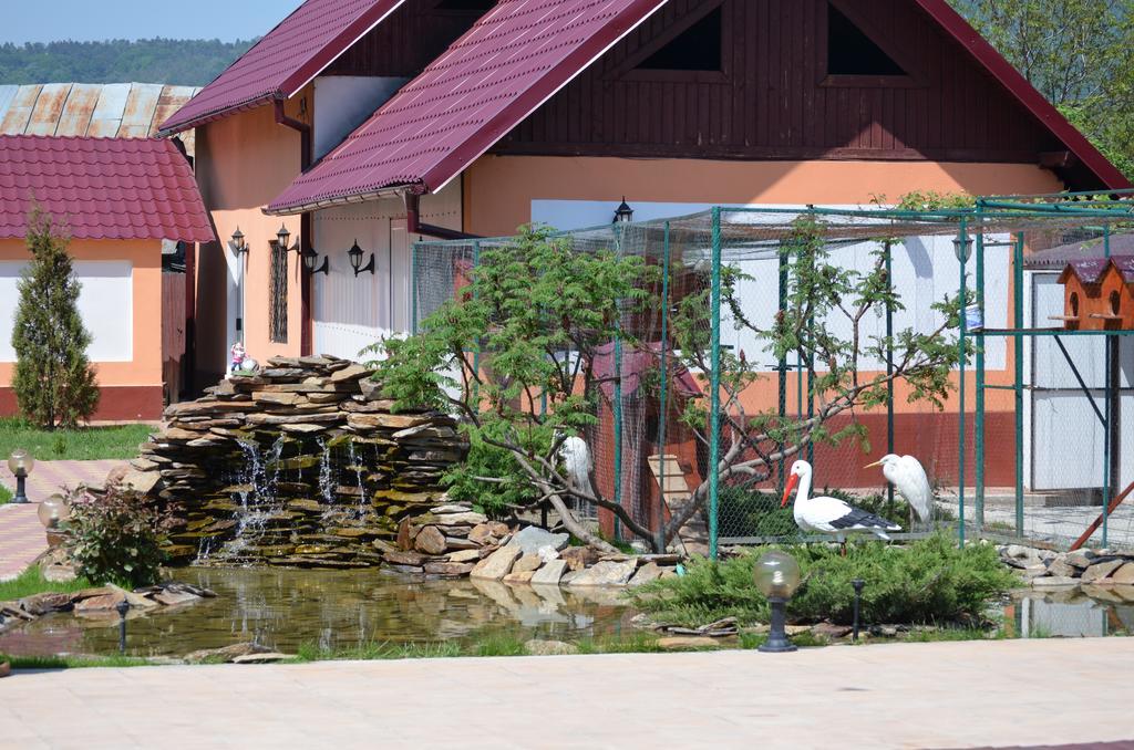 Casa Alba Hotel Ramnicu Valcea Luaran gambar